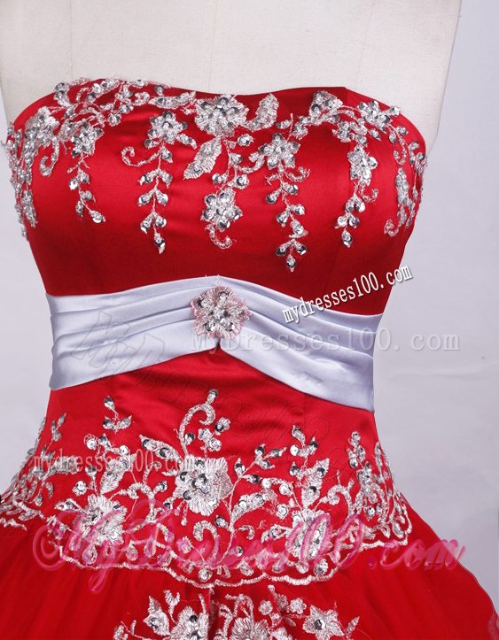 Red Taffeta Quince Dresses with White Lace Hem and Embroidery